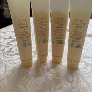 Mary Kay Satin Hands Protecting Softener-Emollient Cream- 2.1 oz each
Brand new
